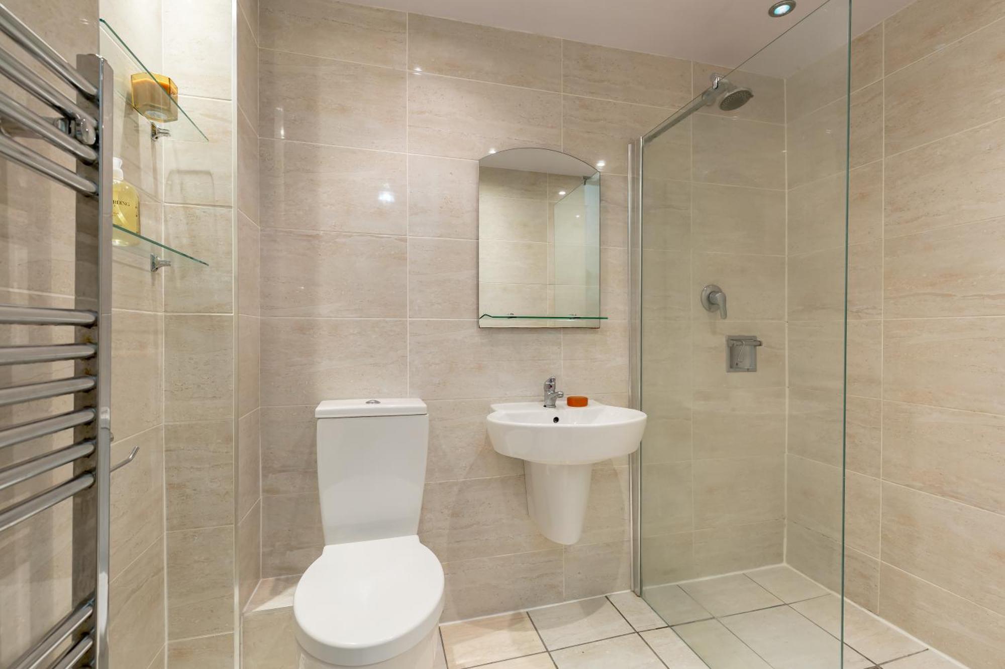 Light And Spacious 2 Bedroom Flat In Heart Of เอดินบะระ ภายนอก รูปภาพ